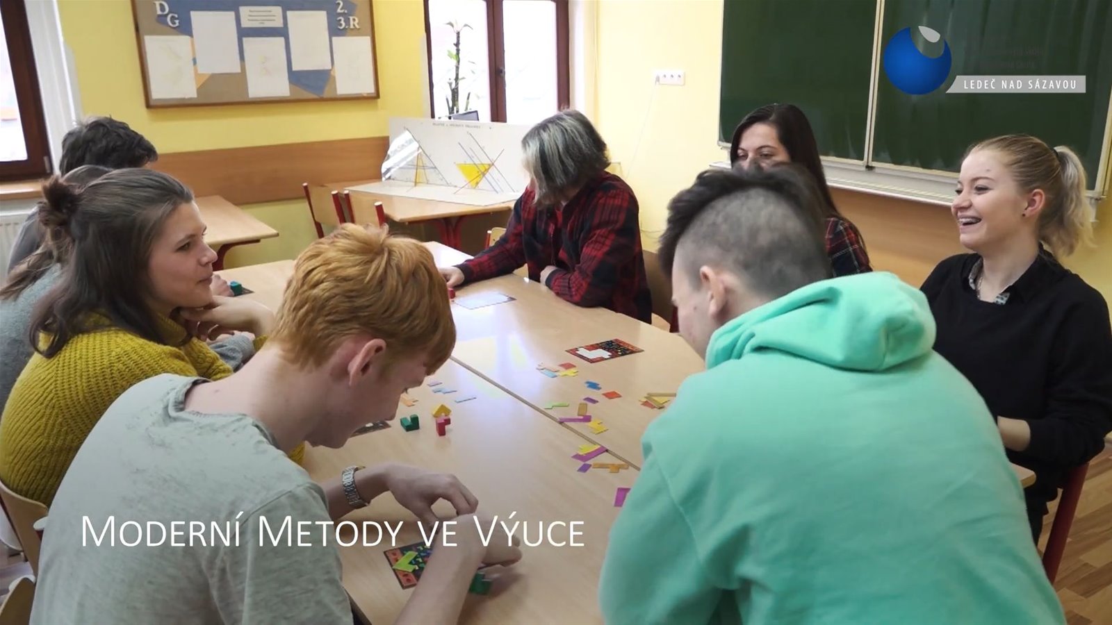 Výuka na ledečském gymnáziu – video